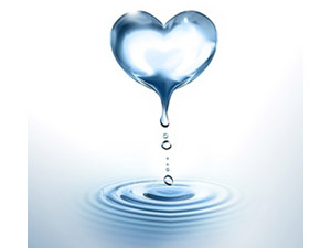 Picture of Heart with Water Droplets